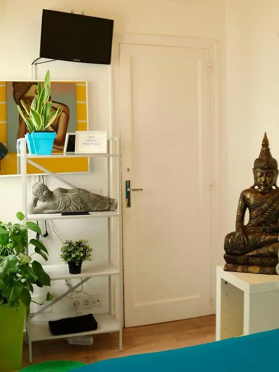 Apartamento Hola Bcn Apartment Barcelona 0*,  Spain